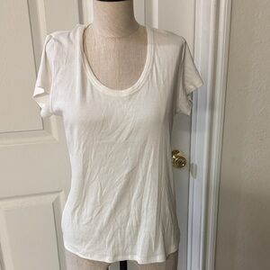 Elie Tahari Cream Scoop Neck Short Sleeve Tee